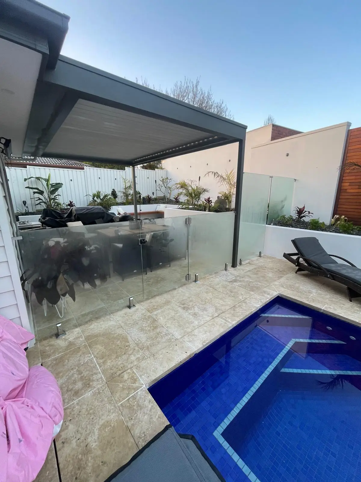 Glass deck balustrade with toughened safety glass panels in Melbourne